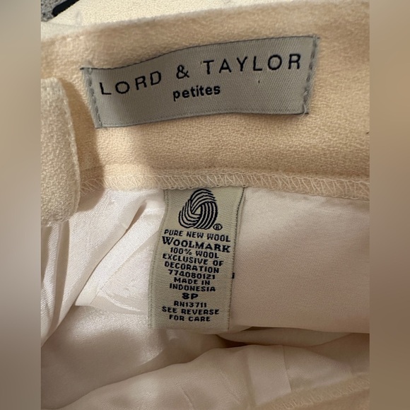 Lord & Taylor Cream 100% Wool Pencil Skirt Size 8P Petite Women’s - Picture 9 of 10